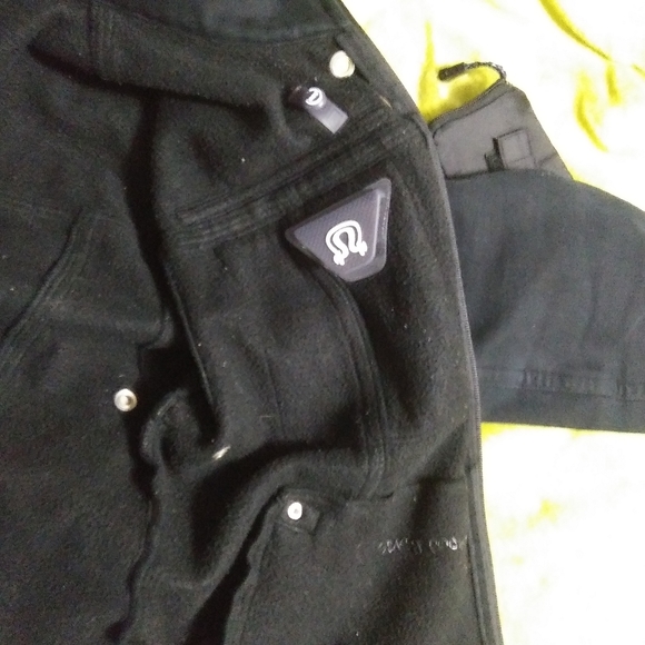 Mens Lululemon Zip up - Picture 2 of 3